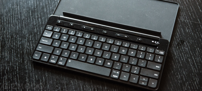 Illustration for article titled Microsoft's New Universal Mobile Keyboard Has Android and iOS in Mind